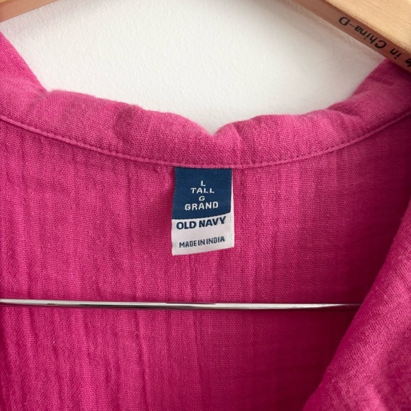 Old Navy Crinkle Gauze Button-Down Short Sleeve Shirt - Picture 5 of 11